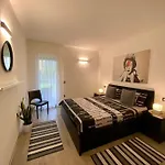 Appartamento Miranda Con Giardino Privato E Pool